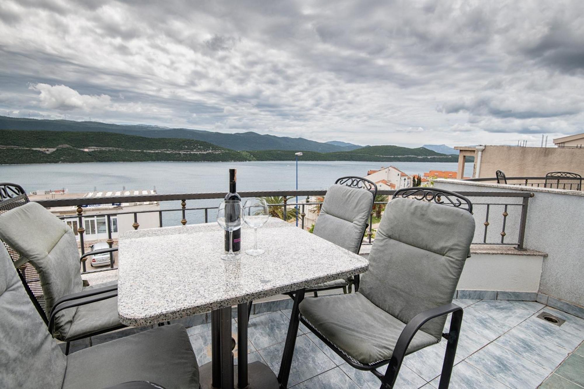 Studio & Apartments More Neum Luaran gambar